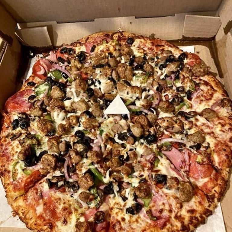 BBQ Chicken Pizza Delight
